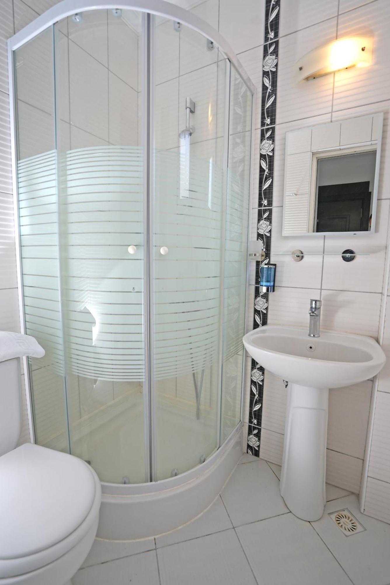 Oemer Aybak Beach Hotel Bodrum Exterior photo